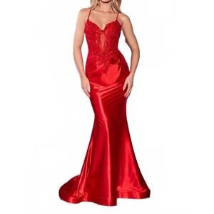 NEW LADIVINE fitted gown in red